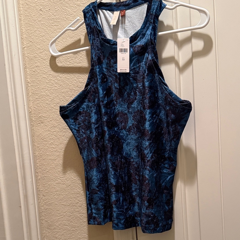 Pilcro Women’s Blue Patterned Racerback Tank Top